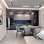 Sea Crest * Sarandë