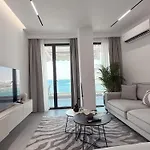 Sea Crest Lejlighed