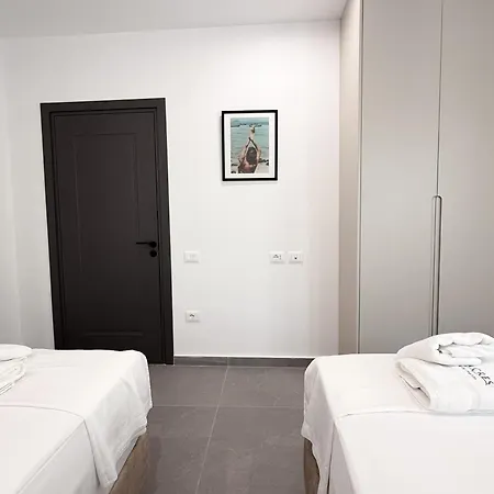 Sea Crest * Sarandë