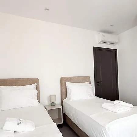 Apartment Sea Crest *